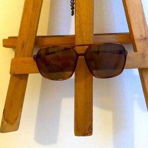 Vintage aviator Jordache sunglasses w/horse Logo